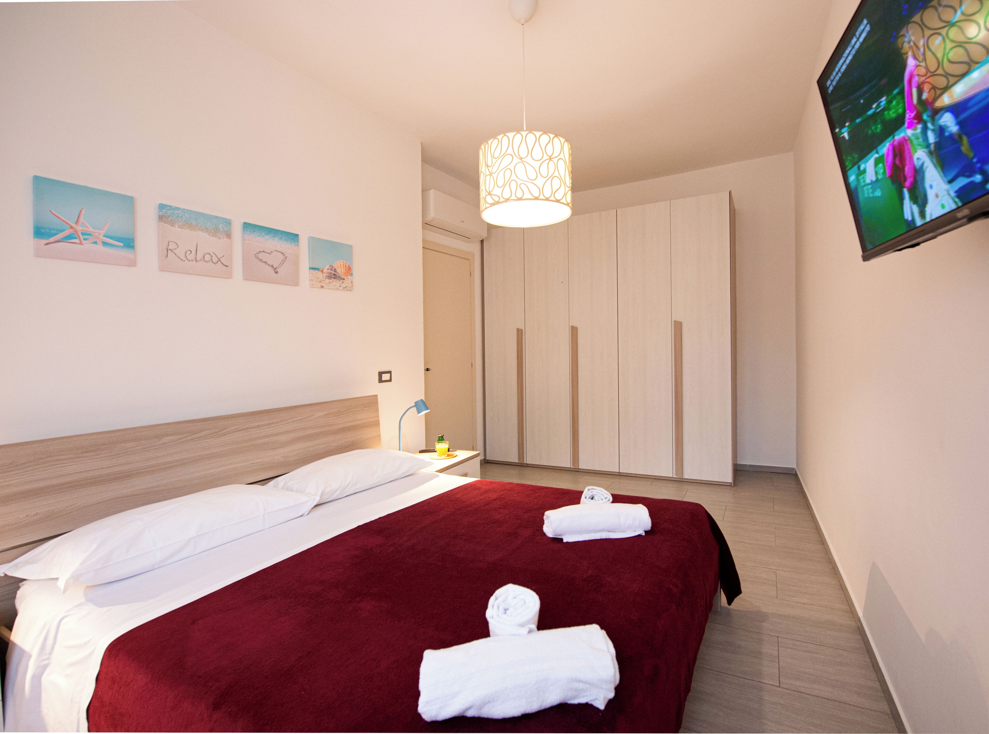 1 多间卧室、熨斗/熨衣板、免费 WiFi、床单