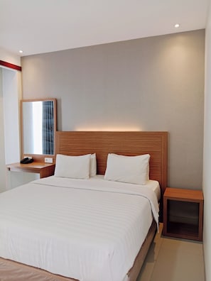 Chambre Double Supérieure, 1 lit double, non-fumeur, salle de bains privée