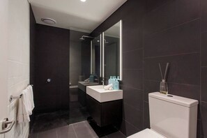 Hair dryer, towels