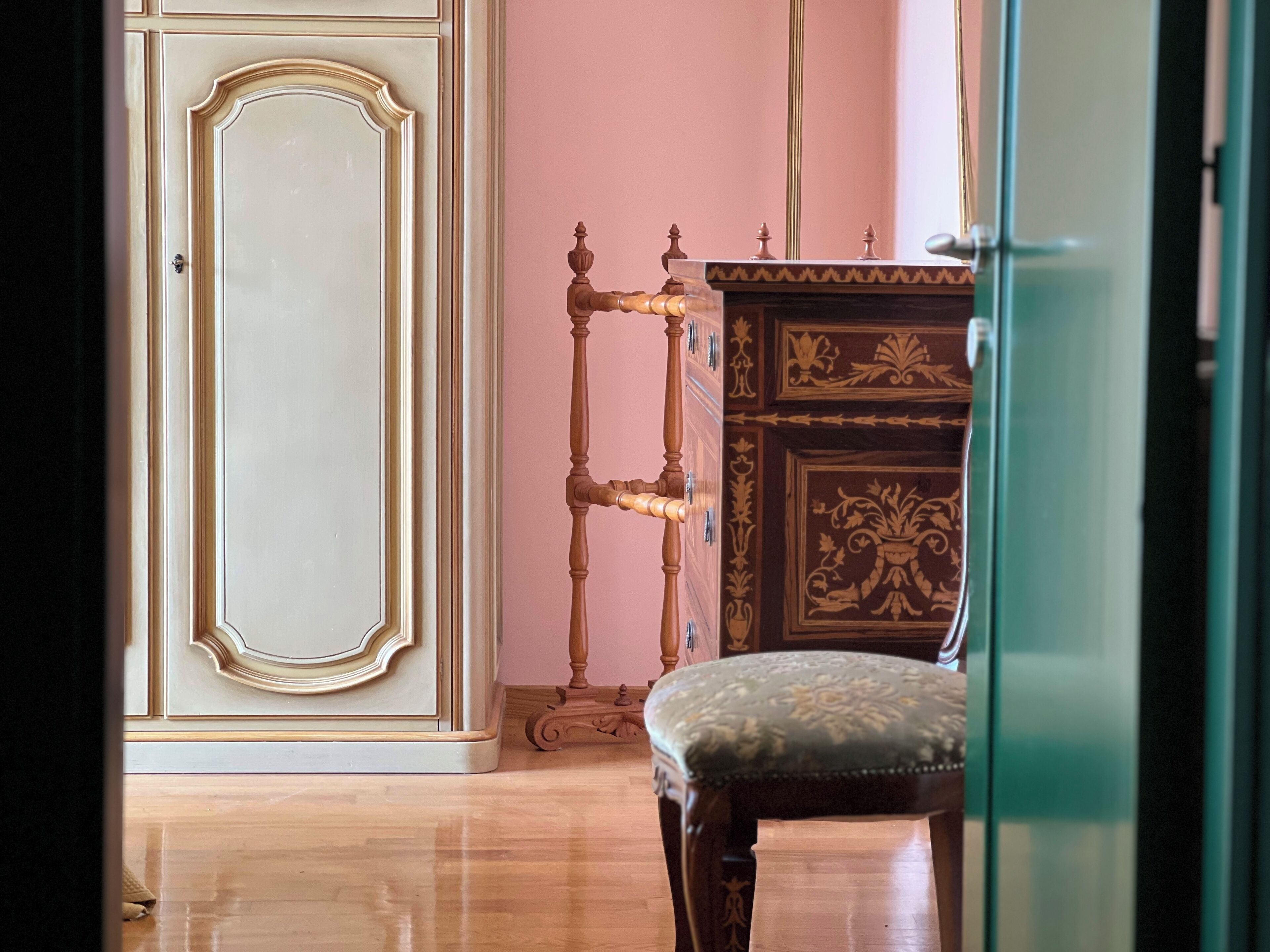 2 bedrooms, blackout curtains, soundproofing, iron/ironing board