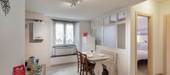 Comfy Apartment Near the Harbor