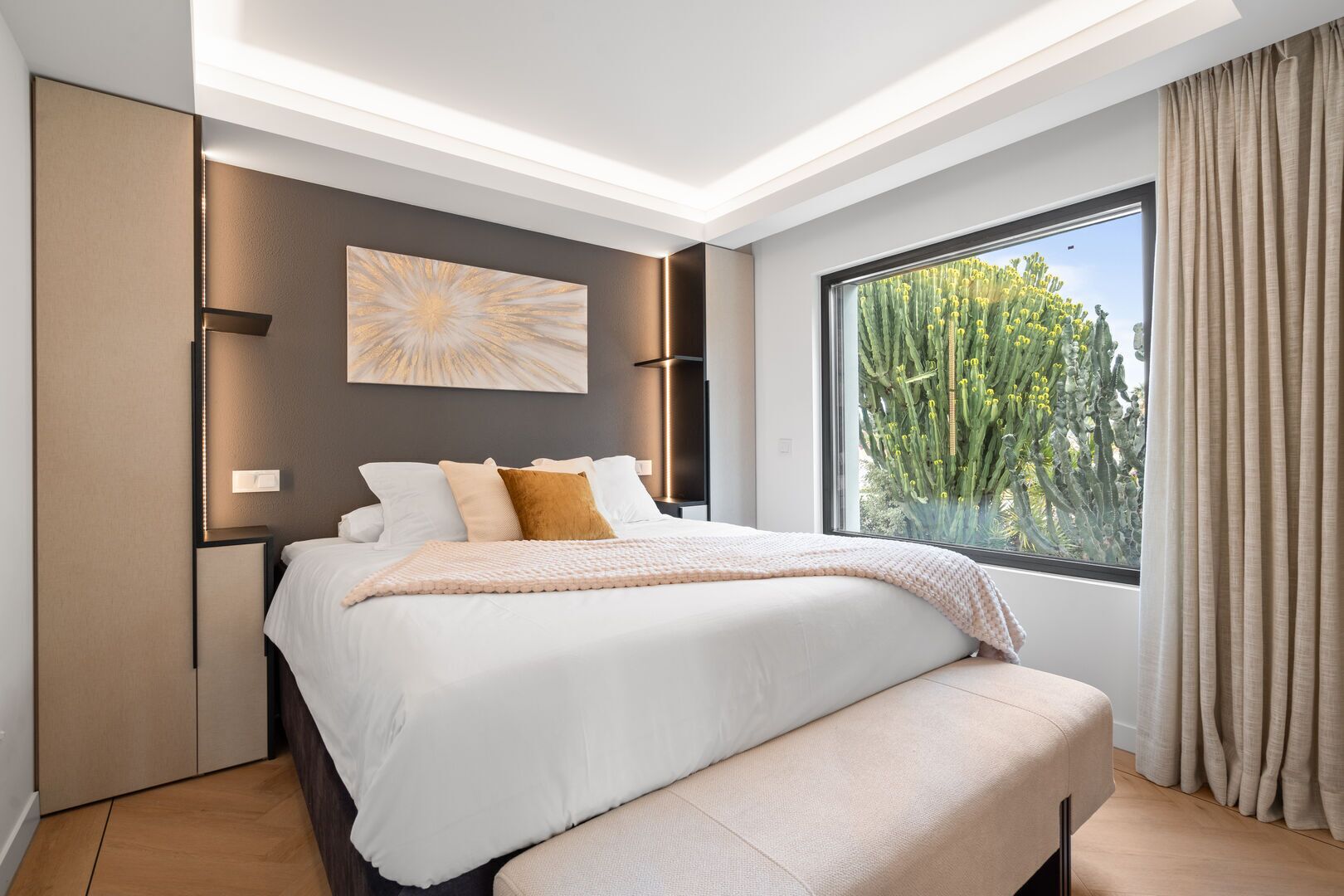 7 chambres, fer et planche à repasser, accès Internet