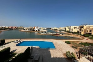 Pool - Tawila's Luxury 1Bdr Viewpoint (Hurghada)