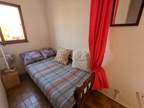 2 bedrooms