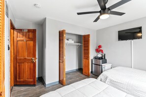 1 quarto, escrivaninha, Wi-Fi, roupa de cama