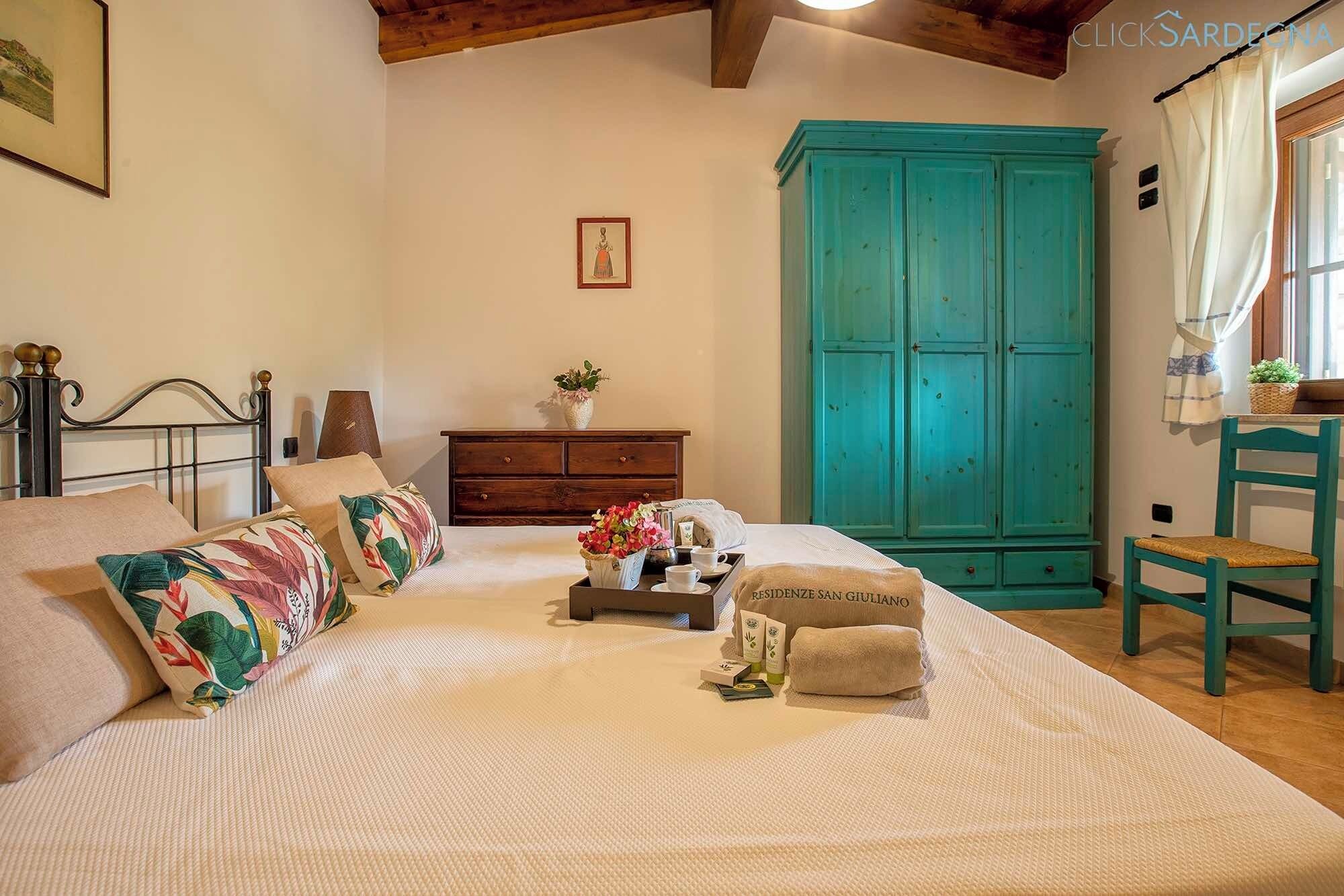 1 bedroom, WiFi, bed sheets