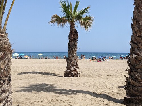 T2 Air-conditioned, 4 pers. with Parking, Seafront, Port-la-Nouvelle