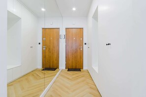 Interior - Lumina 4-room apart near Pałac Kultury (Warszawa BIG)