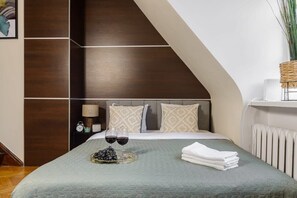 3 dormitorios, tabla de planchar con plancha, cuna de viaje y wifi