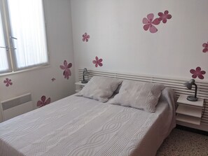 2 bedrooms