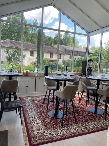 Découvrez le Château Camiac : Luxe, Charme et Sérénité Dans L'entre Deux Mers