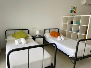 1 chambre, Wi-Fi gratuit, draps fournis