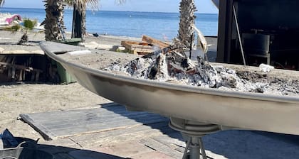Beachfront apartment in Torrox-Costa with air conditioning and Wi-Fi