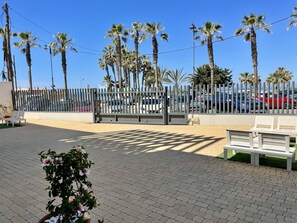 Property grounds - Beachfront apartment in Torrox-Costa with air conditioning and Wi-Fi (Torrox Costa)