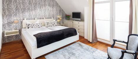 2 عدّة غرف نوم وسرير سفر وواي فاي مجانًا وملاءات أسرّة