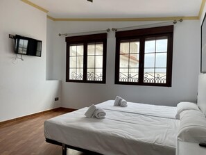 2 bedrooms, free WiFi, bed sheets