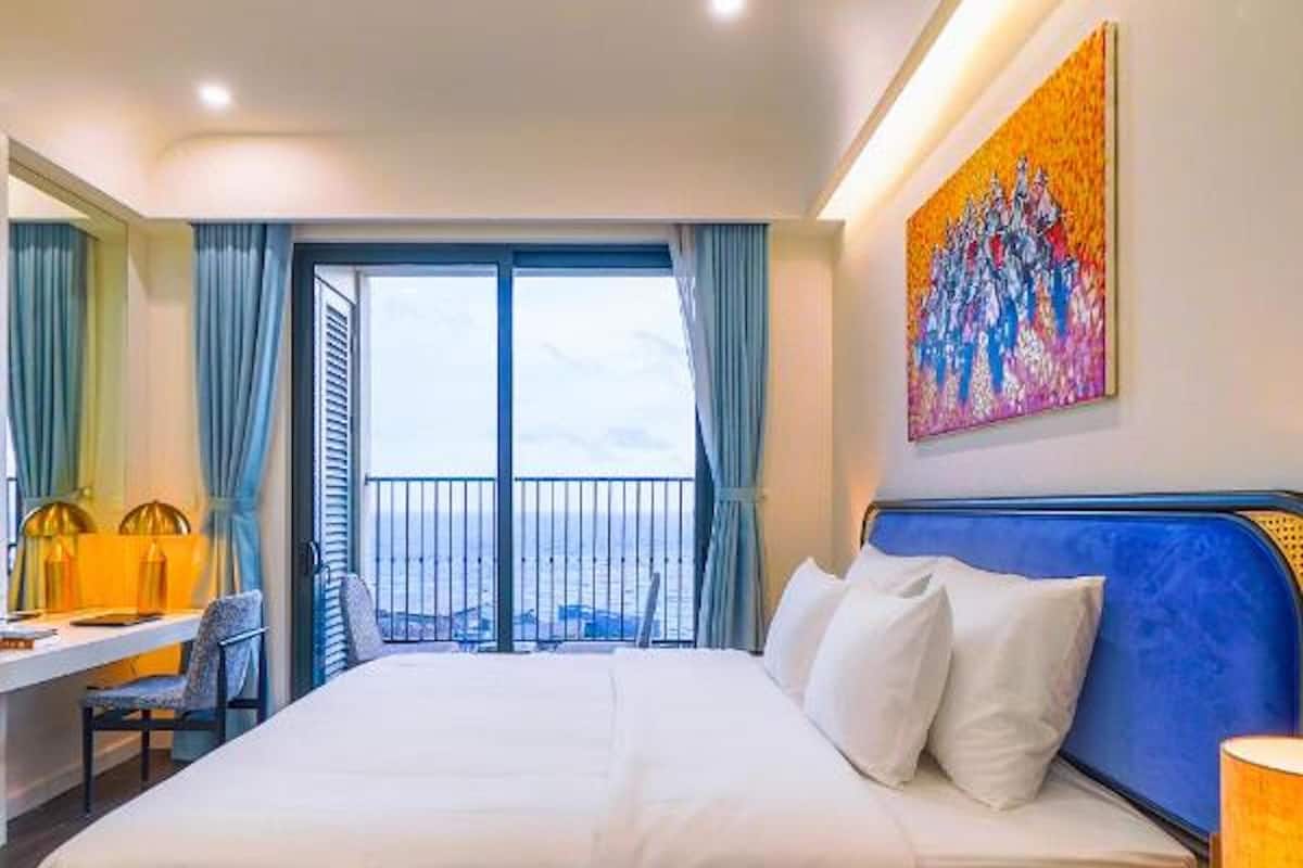 Panoramic Ocean View | 1 Schlafzimmer, Allergikerbettwaren, Minibar, schallisolierte Zimmer