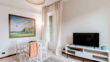 Apartment, Balcony | Living room | 30-inch TV with digital channels
