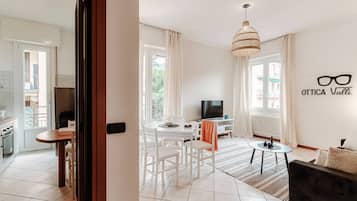 Apartemen, balkon | 2 kamar tidur, seprai premium, dan selimut bulu angsa