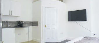 Cosy & Modern Studio Apart-Hotel w/amenities and great location!