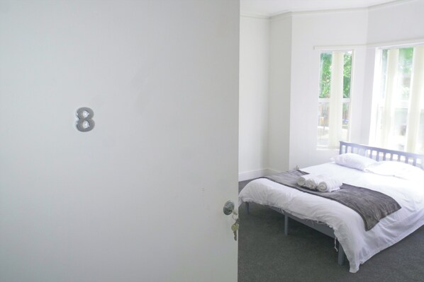 1 bedroom, free WiFi, bed sheets