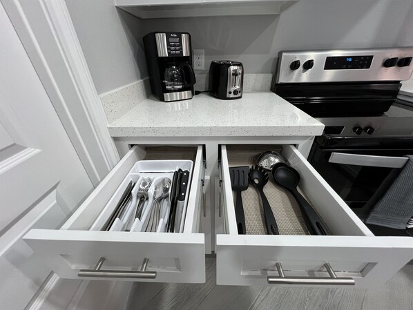 Fridge, microwave, oven, stovetop - Villa Escondida #3 -2BD- Straight Shot to SpaceX! (Brownsville)