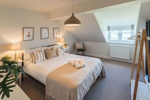 7 chambres, fer et planche à repasser, Wi-Fi gratuit, draps fournis