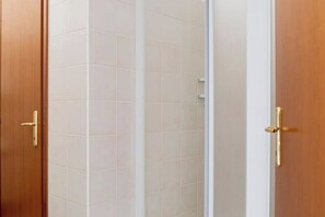 Interior - Beautiful suite between the lake and the mountain  (Verceia)