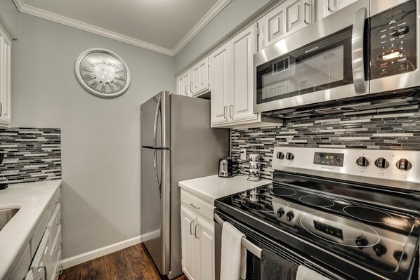 Microwave, oven, stovetop, dishwasher