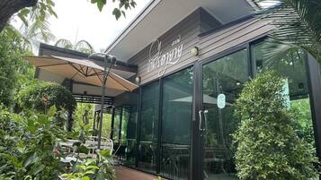 Bagian depan properti