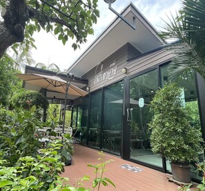 Unclassified image, 2 of 36, button - BannRai Tayai Cafe and Resort (Pattaya)