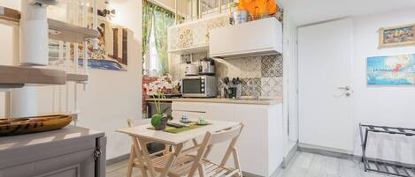 Electric kettle, dining tables