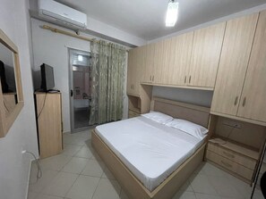 2 間睡房、熨斗/熨衫板、Wi-Fi、床單