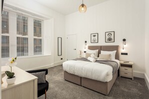3 bedrooms, iron/ironing board, free WiFi - Wellington Lodge - Donnini Apartments (Ayr)