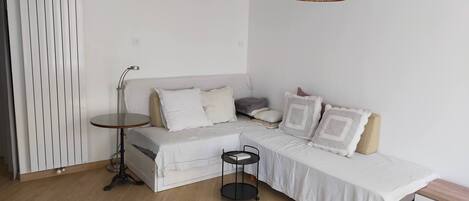 2 sovrum, strykjärn/strykbräda, gratis wi-fi och sängkläder