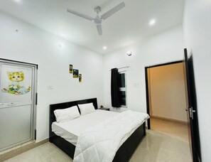 Standard Double Room, City View | Soundproofing, free WiFi, bed sheets - Goroomgo Thikana Guest House Digha (Kanthi)