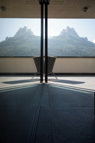 Dolomiti Exclusive your mountain suite