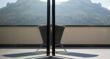 Dolomiti Exclusive your mountain suite