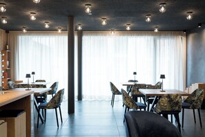 Bar (in der Unterkunft)