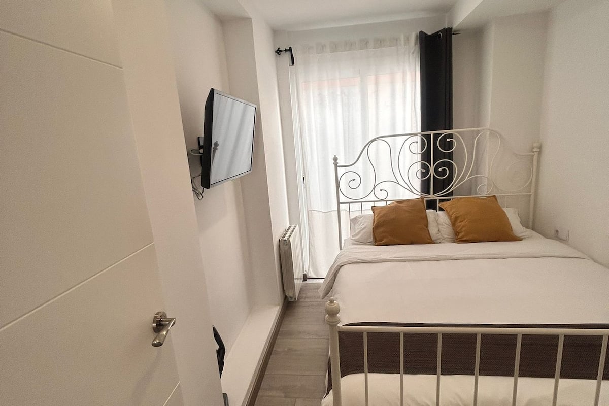 Comfort Apartment | 1 bedroom, soundproofing, iron/ironing board, free WiFi