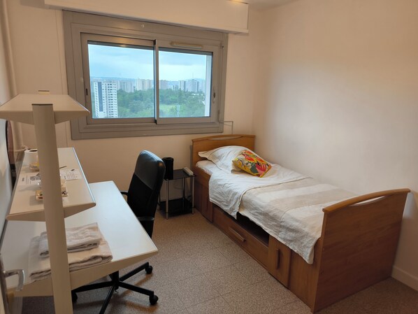 1 bedroom, iron/ironing board, WiFi, bed sheets