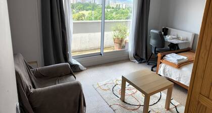 Chambre simple privée.