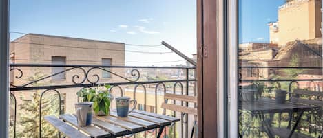 Apartamento, balcón | Balcón