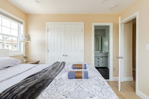 3 habitaciones, tabla de planchar con plancha y wifi gratis 