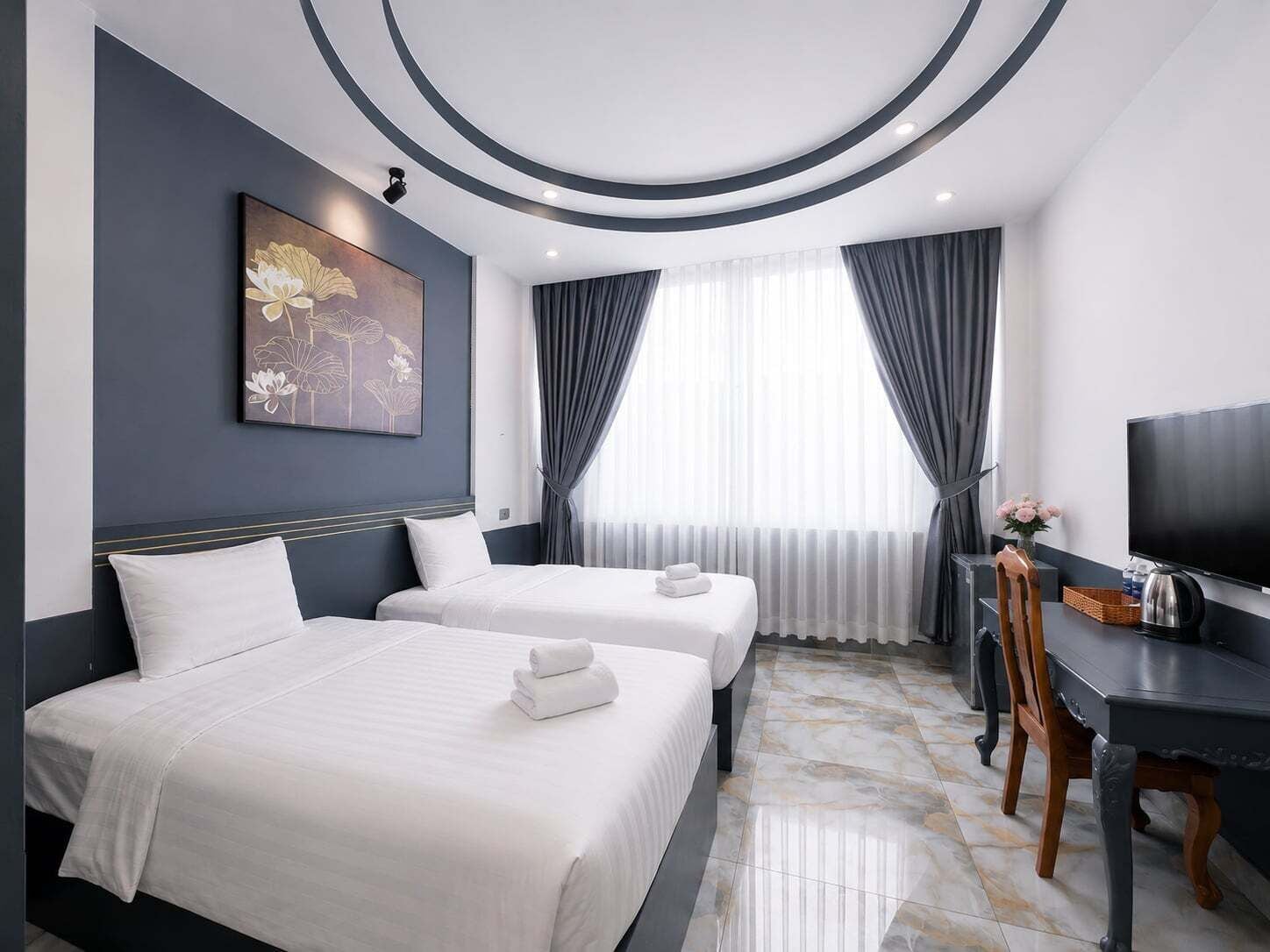 Superior Room | Minibar, desk, laptop workspace, soundproofing