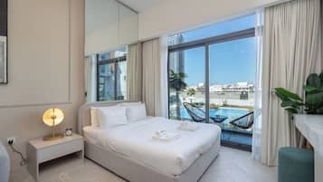 Luxury Studio, Balcony | Individually furnished, iron/ironing board, cribs/infant beds
