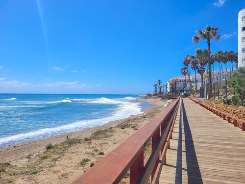 3 bedroom penthouse apartment in Calahonda