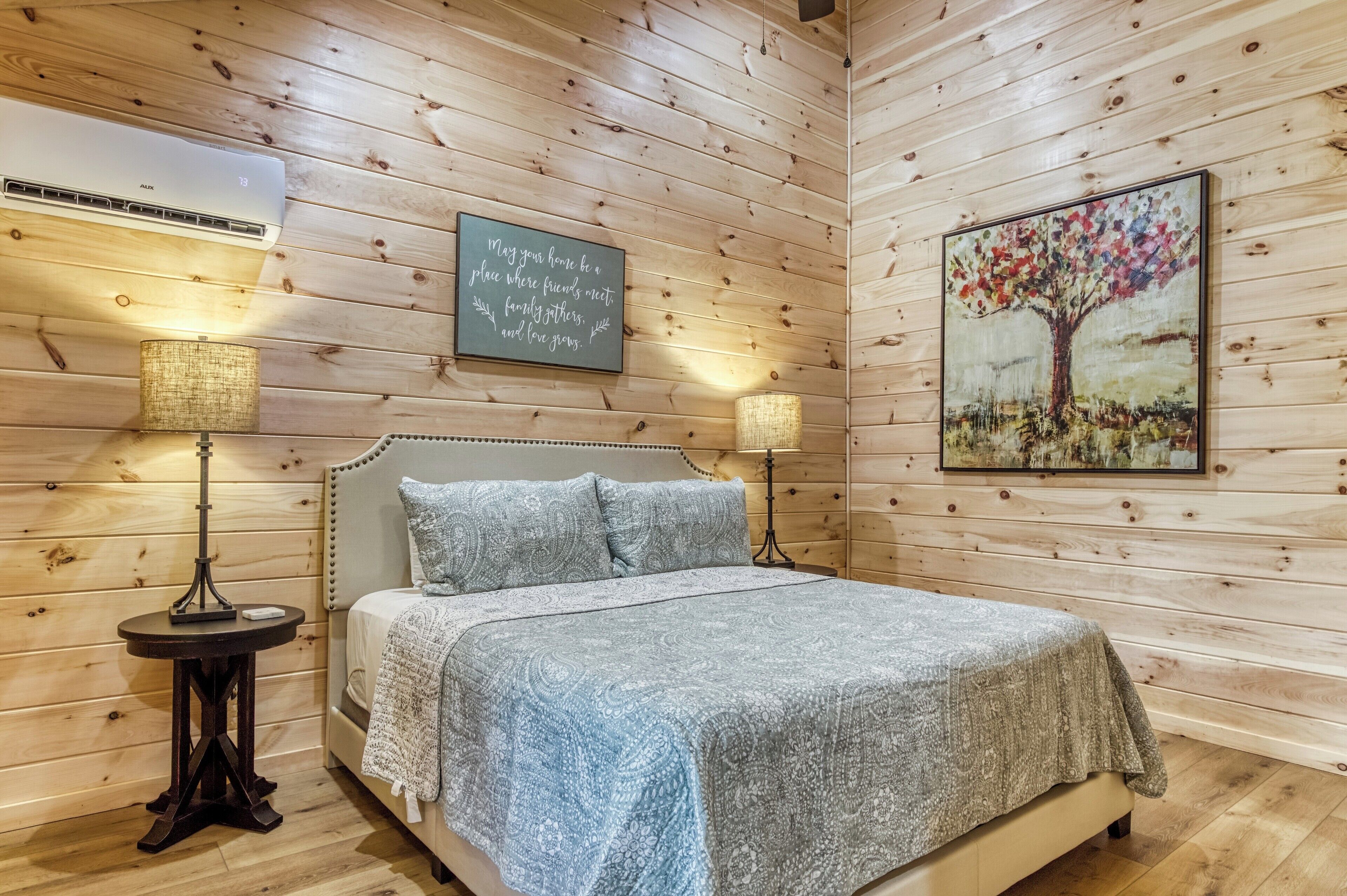 1 chambre, fer et planche à repasser, accès au Wi-Fi (inclus)