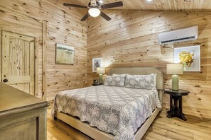 1 bedroom, iron/ironing board, free WiFi, bed sheets - Painted Sky- Pickleball Court, Creek, WIFI, Mountain Views, Starting at $79" (Cosby)