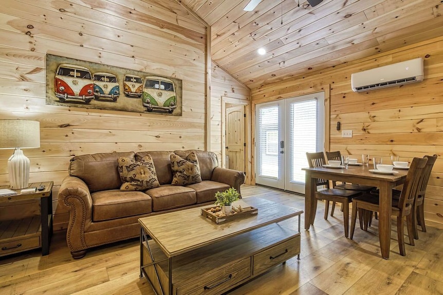 Quaint Villa-pickleball Court, Creek, Wifi, Budget Friendly - Tennessee